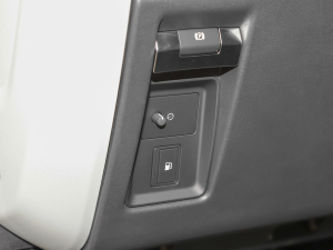 2022��110 P400e �п؅^