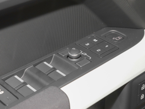 2022��110 P400e �п؅^