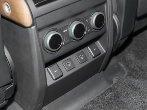 2022��110 P400e �п؅^