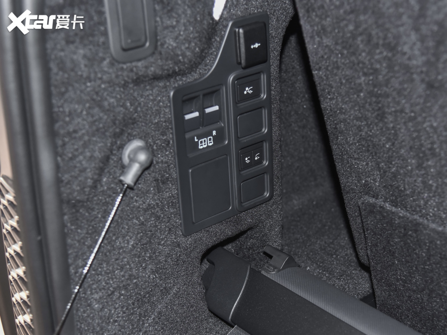 2021l(f)F(xin) 300PS S