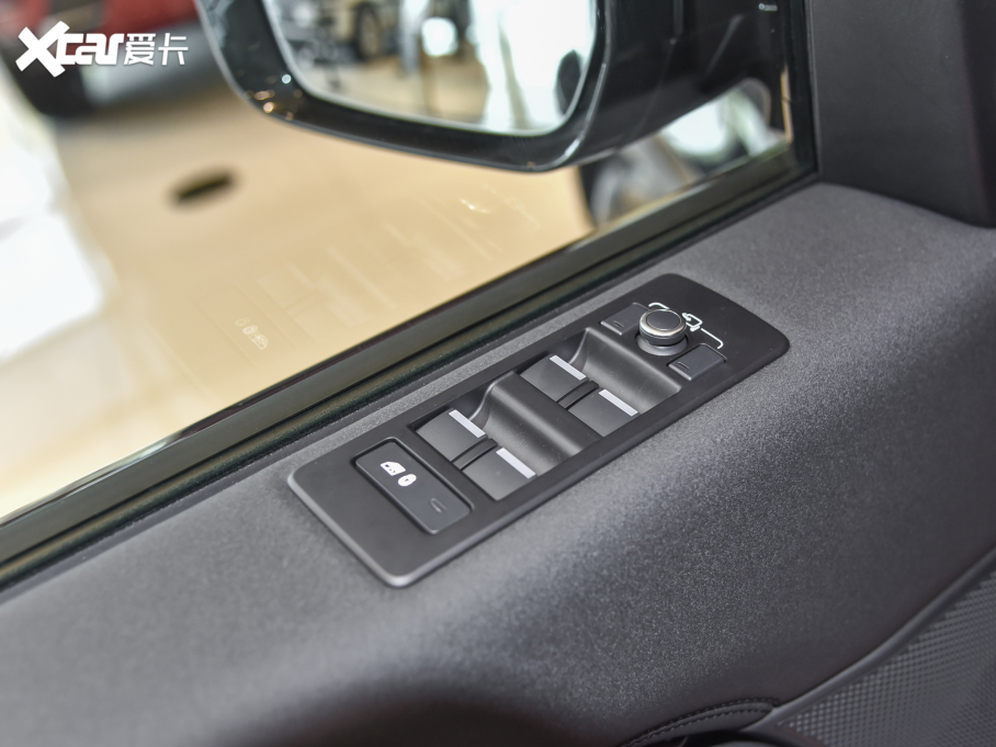 2021l(f)F(xin) 300PS S