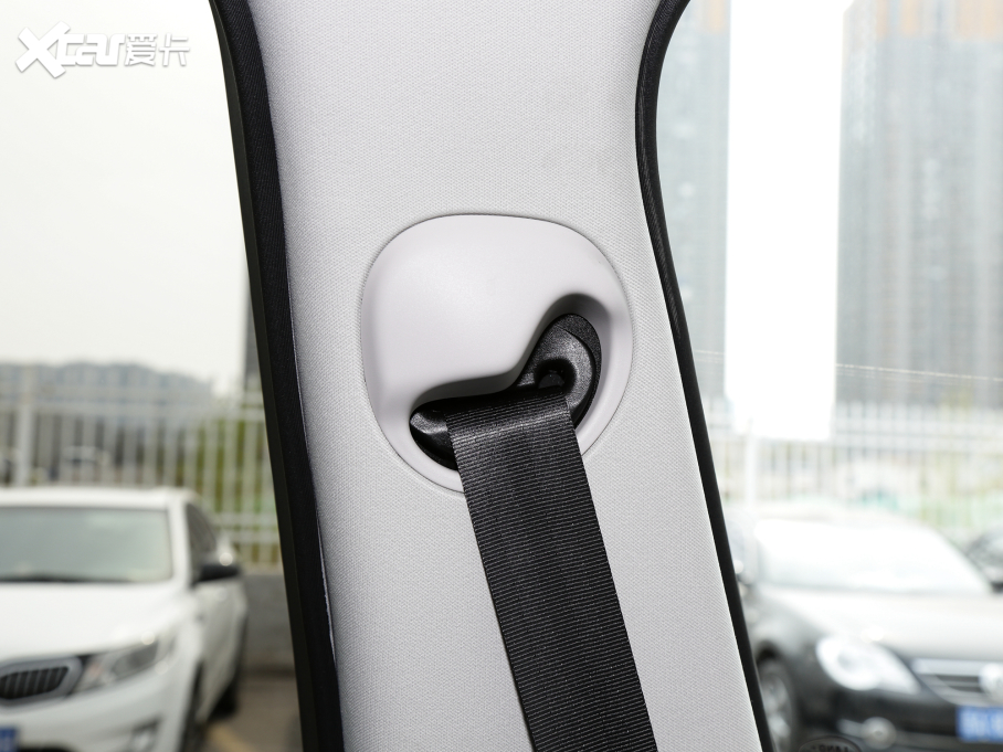 2023lF 360PS R-Dynamic S