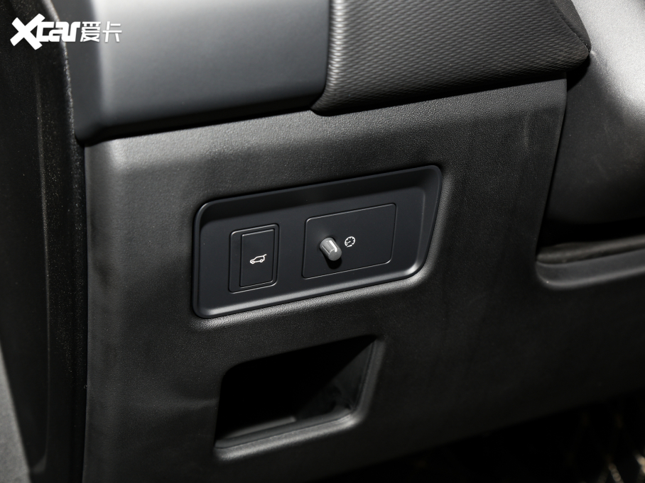 2023lF 360PS R-Dynamic S