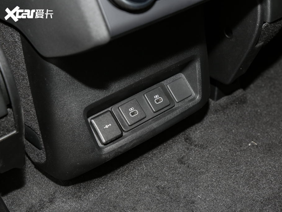 2023lF 360PS R-Dynamic S