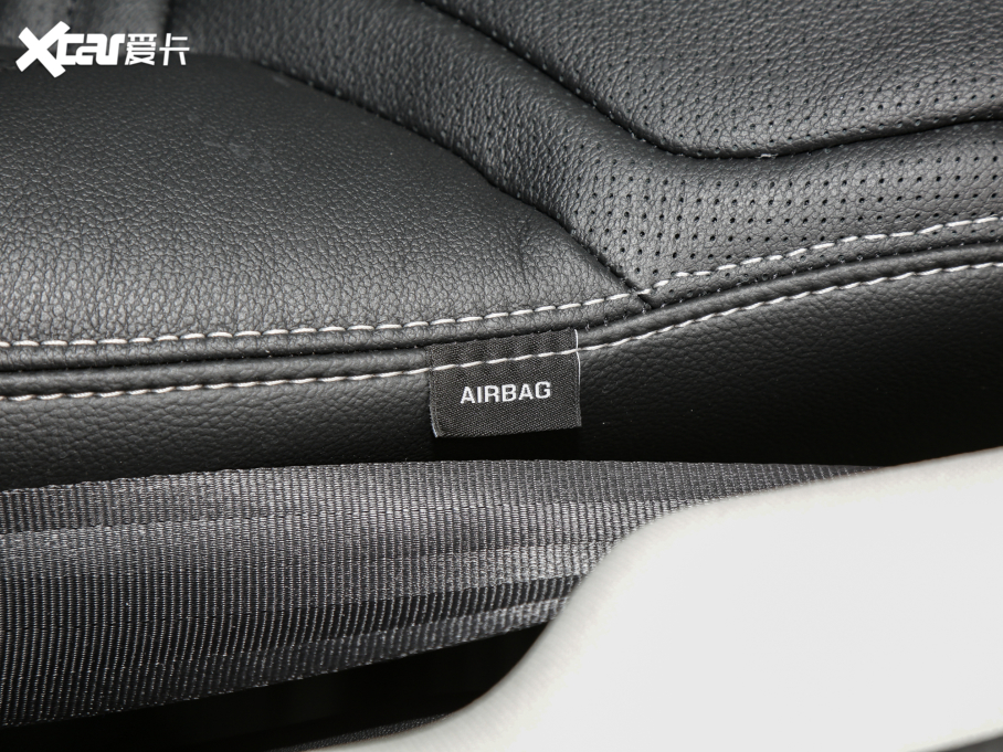 2023lF 360PS R-Dynamic S