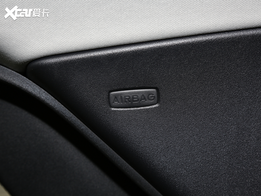 2023lF 360PS R-Dynamic S