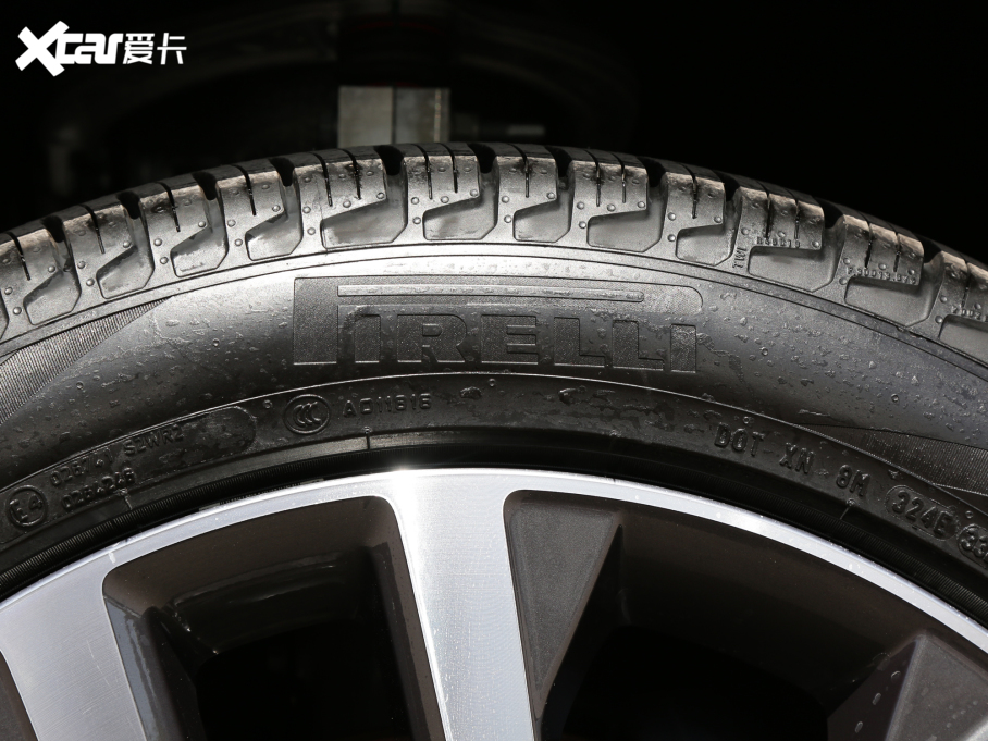 2023lF 360PS R-Dynamic SE