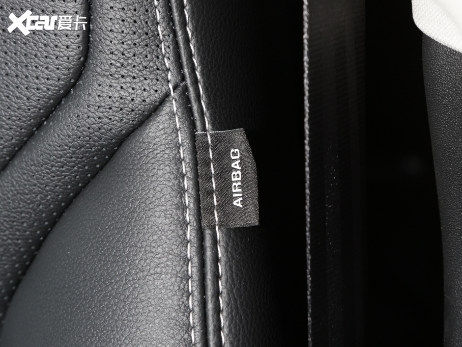 2023lF 360PS R-Dynamic SE