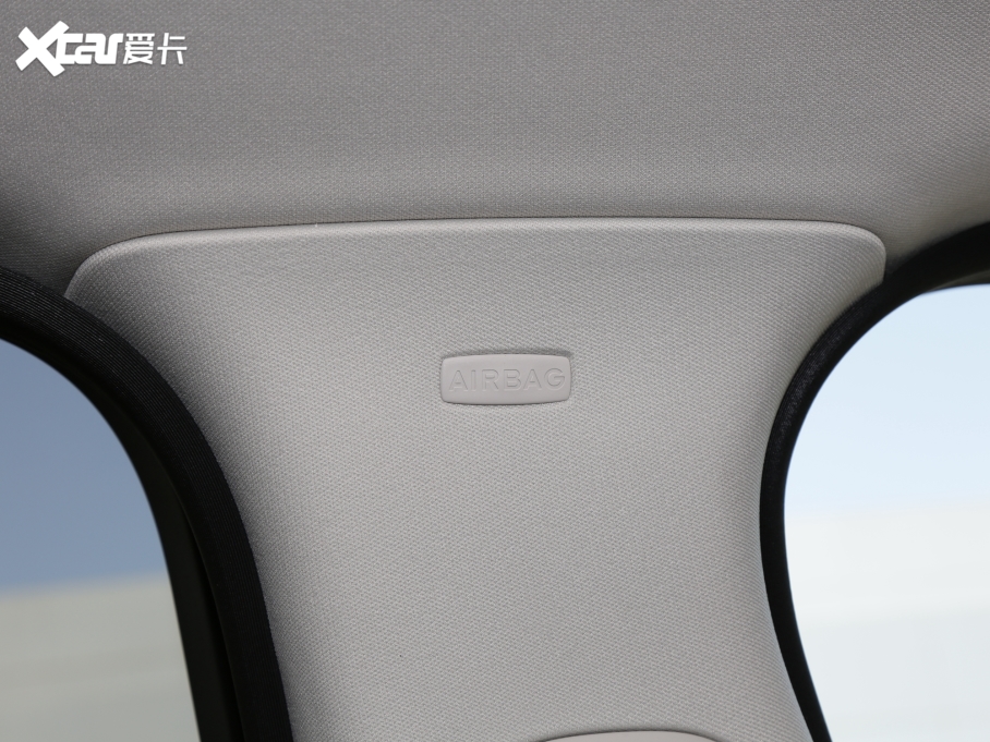 2023l(f)F 360PS R-Dynamic SE