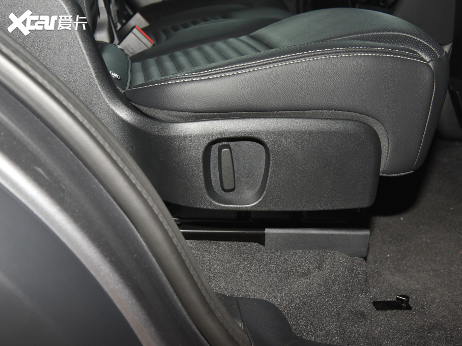 2023l(f)F(xin) 300PS S