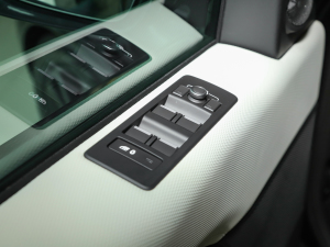 2021360PS R-Dynamic S {܇ƅ^(q)	