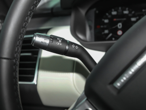 2021360PS R-Dynamic S п؅^