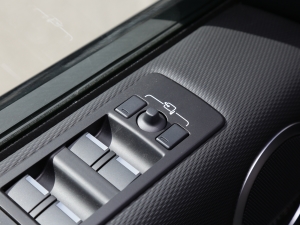 2023360PS R-Dynamic SE п؅^(q)