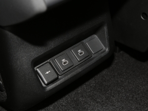 2023360PS R-Dynamic SE п؅^(q)