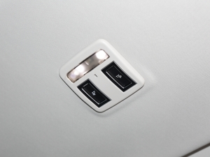 2023360PS R-Dynamic SE п؅^(q)