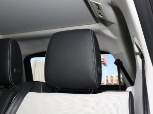 2023Ŀ 360PS R-Dynamic S g