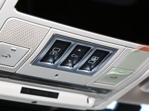 2023Ŀ 360PS R-Dynamic S п؅^