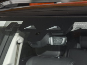 2023Ŀ 360PS R-Dynamic SE ^