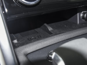 2023Ŀ 360PS R-Dynamic SE g