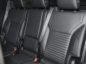 2023Ŀ 360PS R-Dynamic SE g