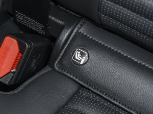 2023Ŀ 360PS R-Dynamic SE g