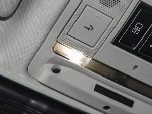 2023Ŀ 360PS R-Dynamic SE п؅^