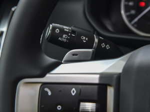 2023Ŀ 360PS R-Dynamic SE п؅^