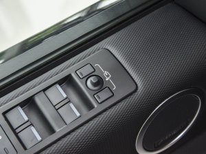 2023Ŀ 360PS R-Dynamic SE п؅^(q)