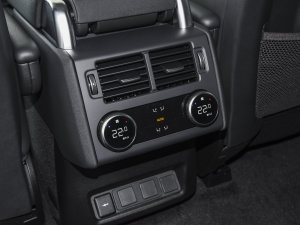 2023Ŀ 360PS R-Dynamic SE п؅^(q)