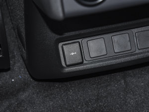 2023Ŀ 360PS R-Dynamic SE п؅^(q)