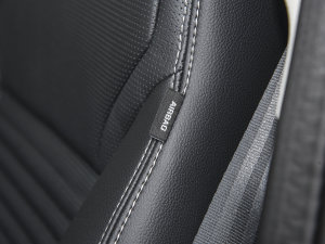 2023Ŀ 360PS R-Dynamic SE п؅^(q)