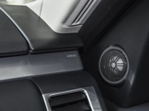 2023Ŀ 360PS R-Dynamic SE п؅^(q)