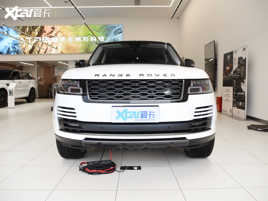 2022 3.0 L6 400PS L