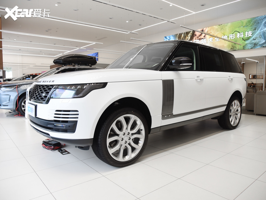 2022 3.0 L6 400PS L