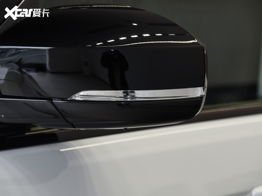 2022 3.0 L6 400PS L(jng)