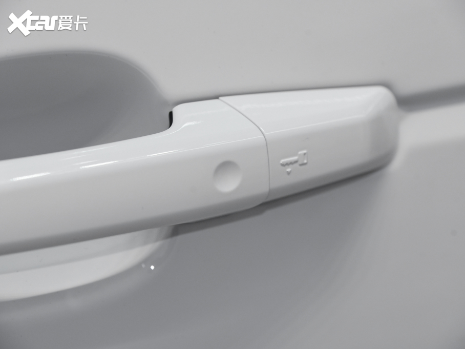 2022 3.0 L6 400PS L