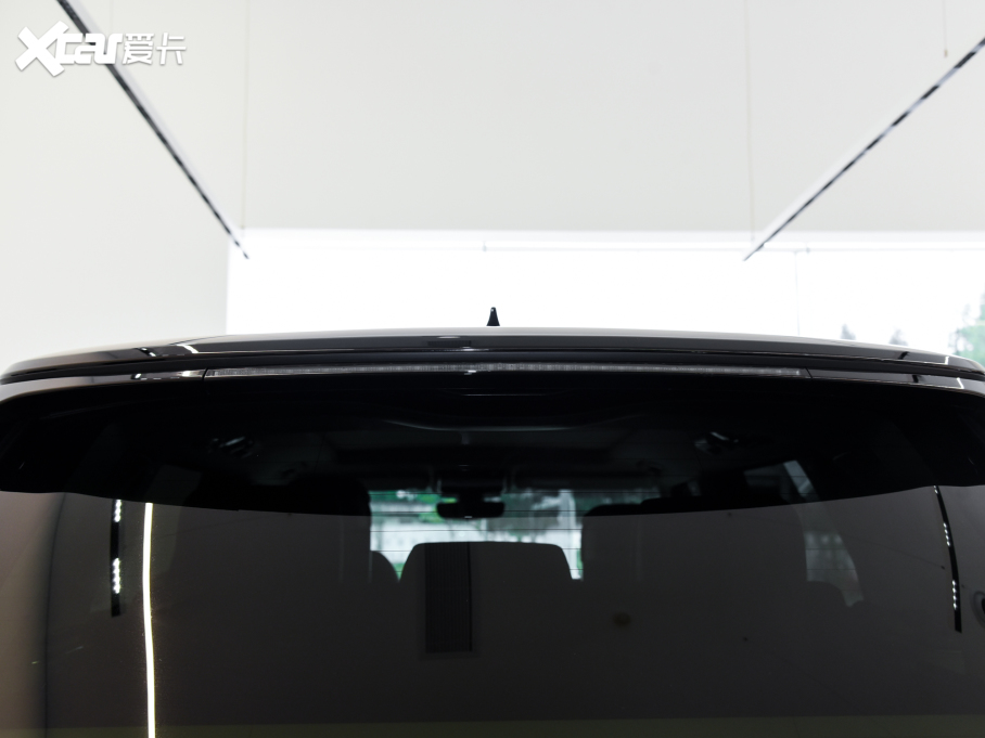 2022 3.0 L6 400PS L