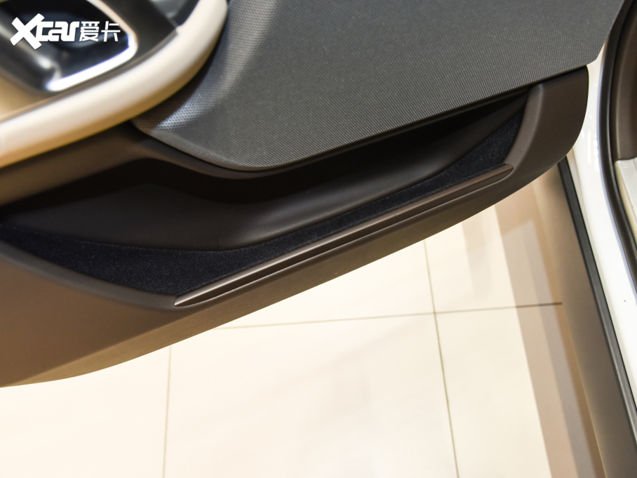 2022 3.0 L6 400PS L