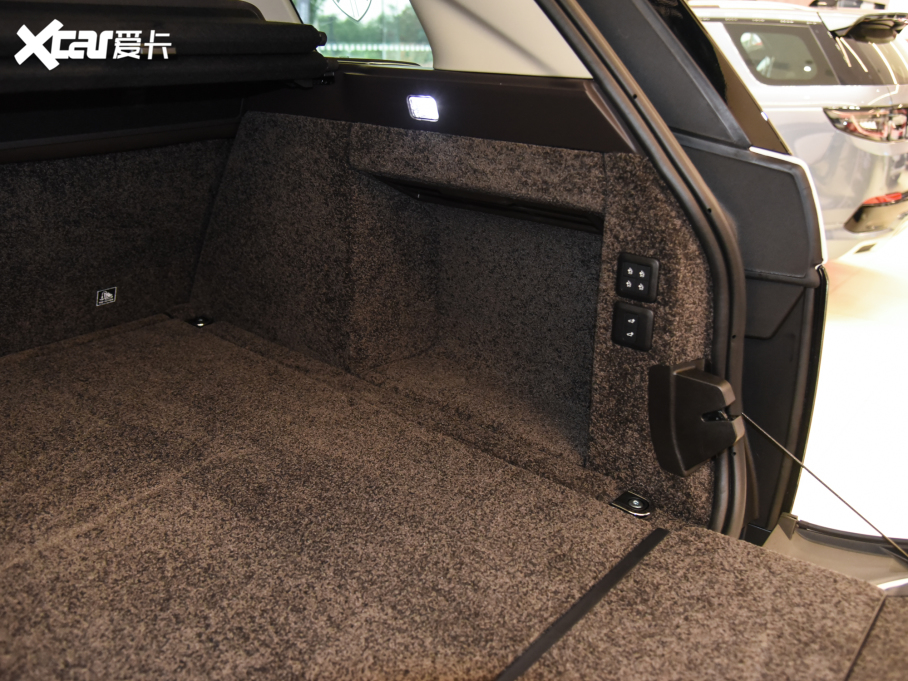 2022 3.0 L6 400PS L