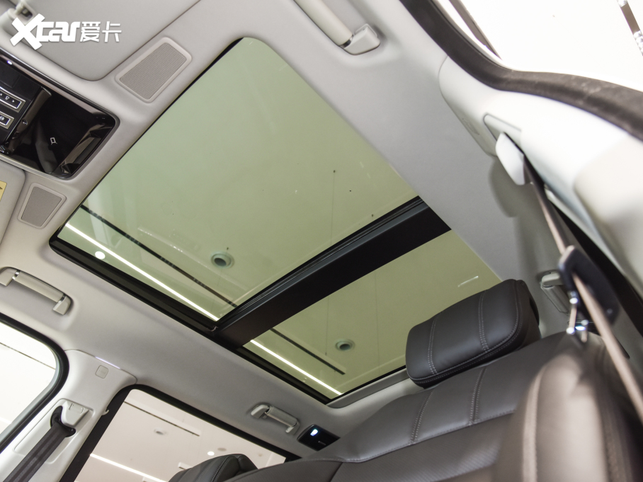 2022 3.0 L6 400PS L(jng)