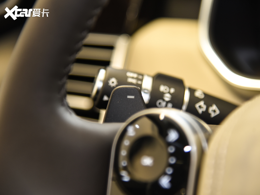 2022 3.0 L6 400PS L