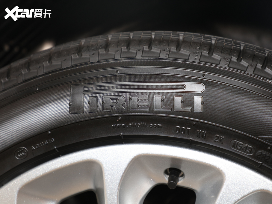 2022 3.0 L6 360PS 