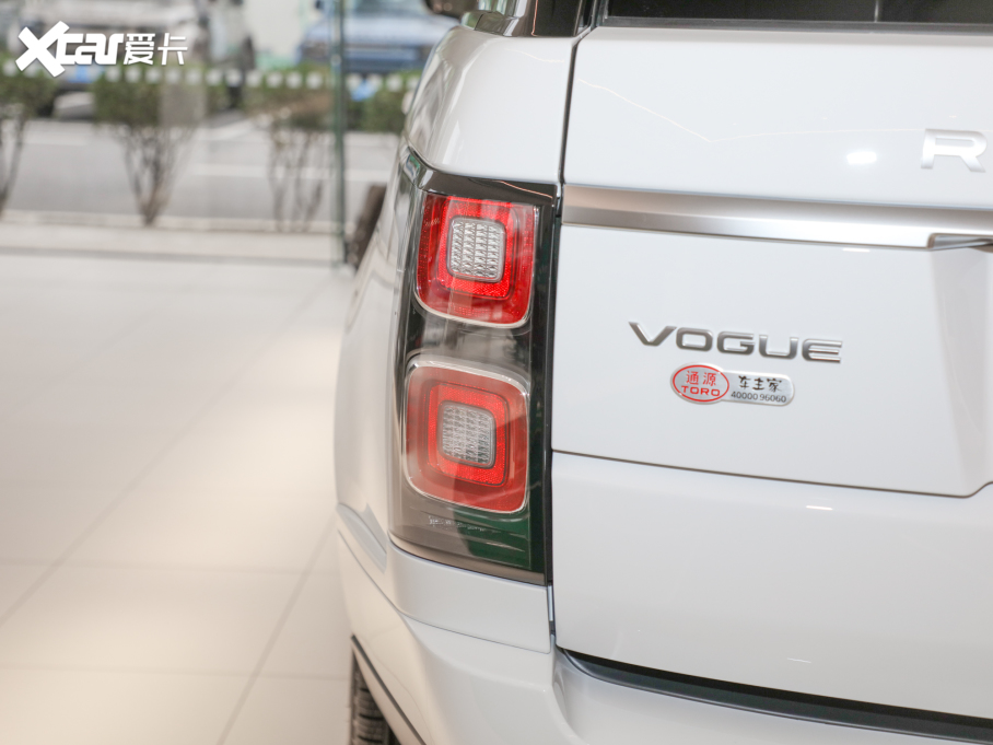 2022 3.0 L6 360PS 