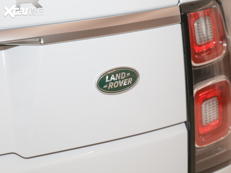 2022 3.0 L6 360PS 