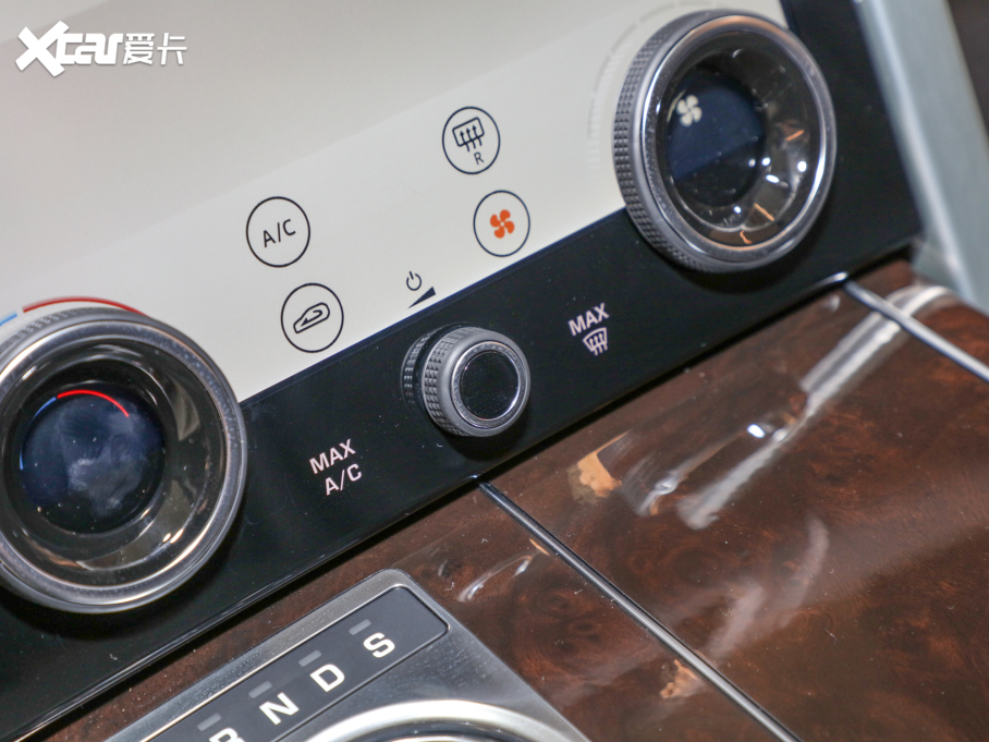 2022 3.0 L6 360PS 