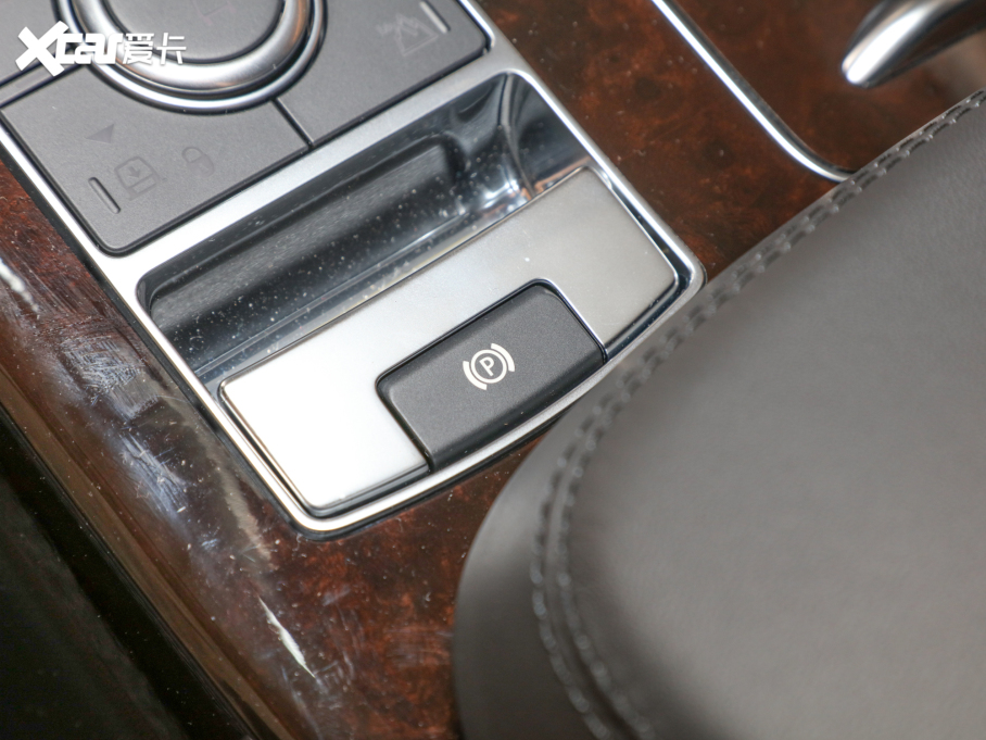 2022 3.0 L6 360PS 