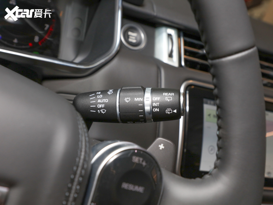 2022 3.0 L6 360PS 