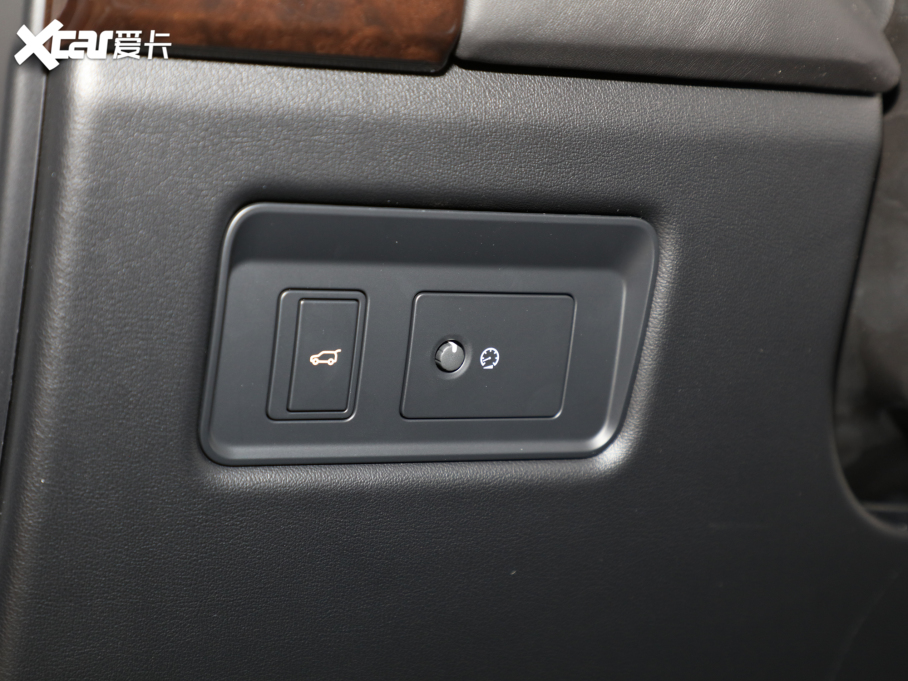 2022 3.0 L6 360PS 