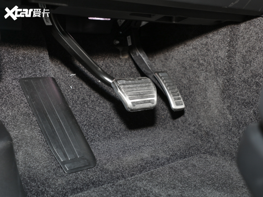 2022 3.0 L6 360PS 