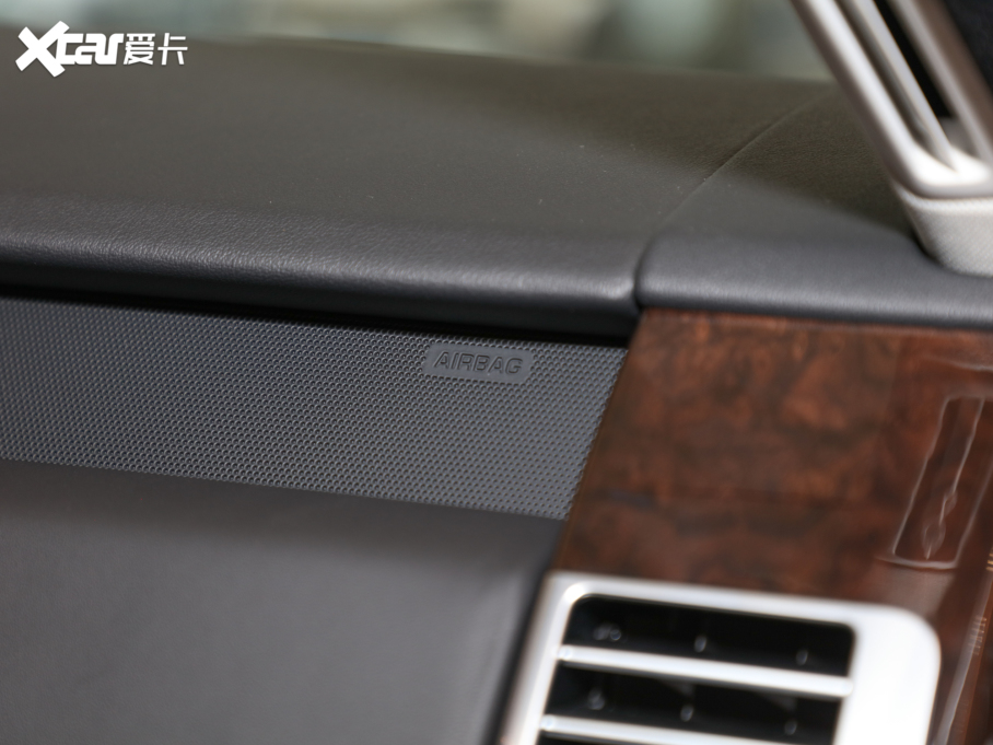 2022 3.0 L6 360PS 